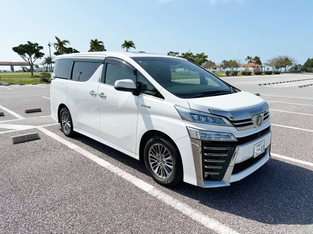 沖縄ヴェルファイアレンタカー