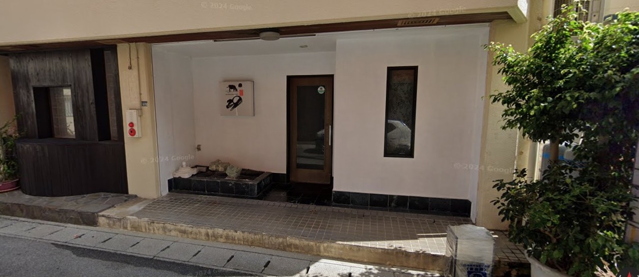 プラチナレンタカー那覇店