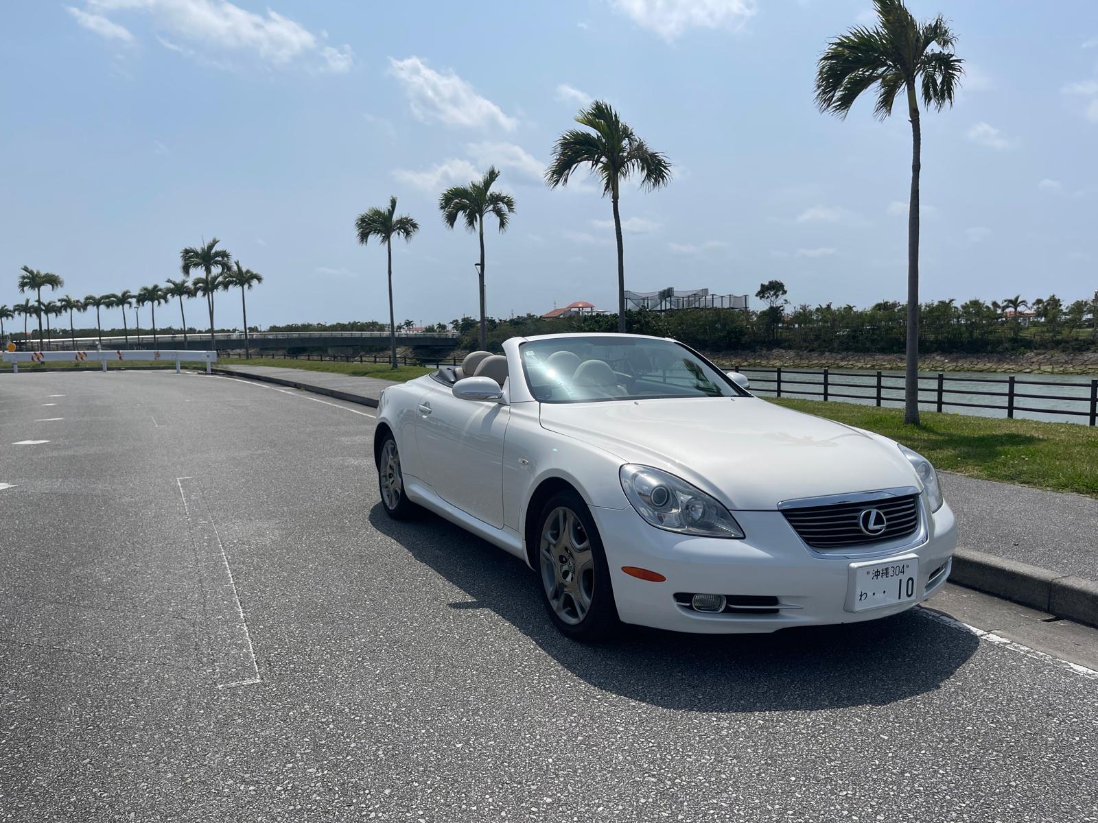 パイナップルレンタカー