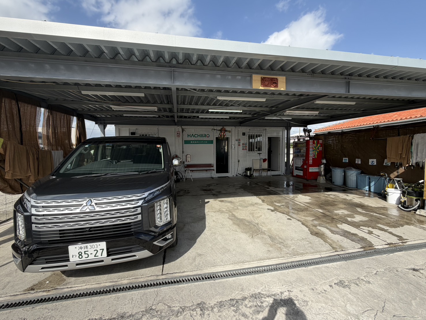 ハチイロレンタカー