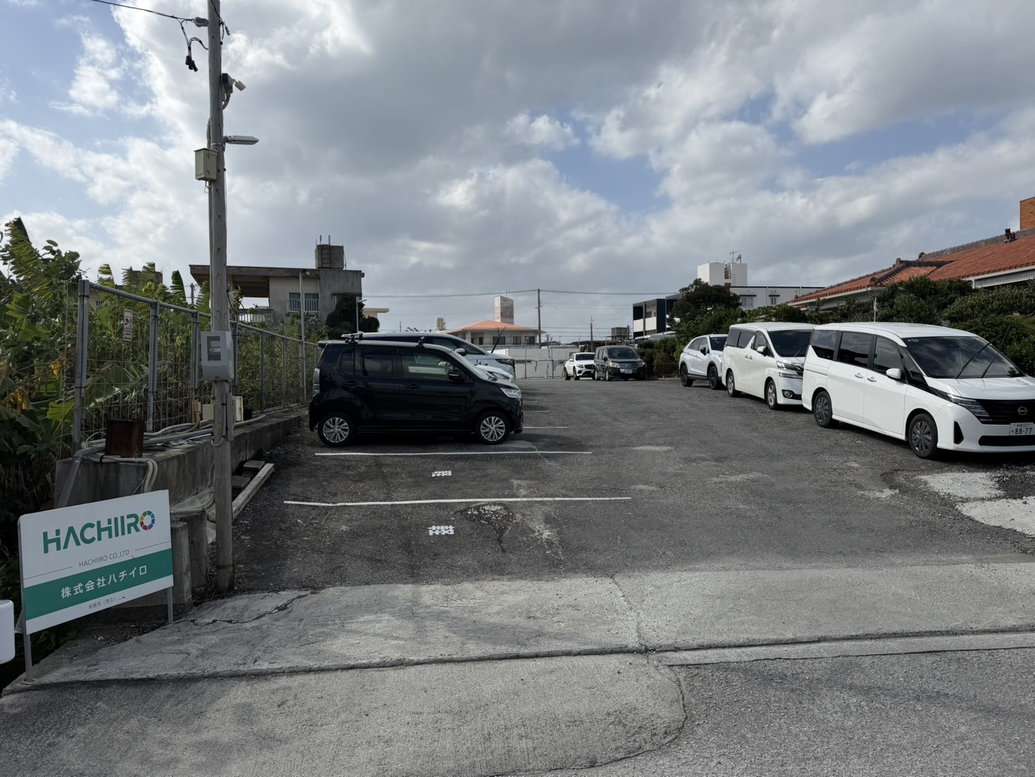 ハチイロレンタカー