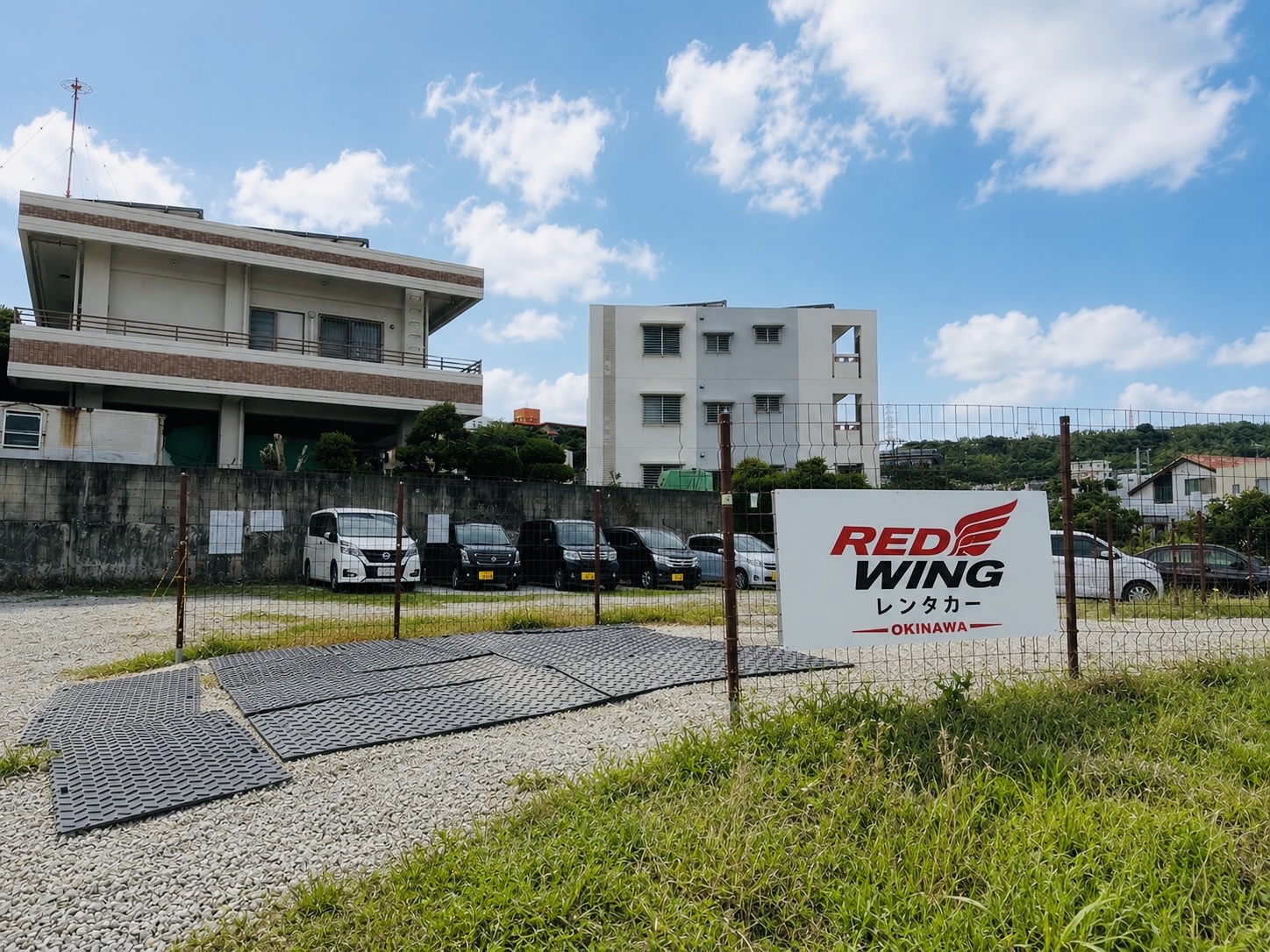 RED WINGレンタカー