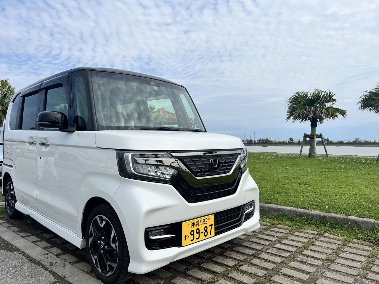 沖縄バサナイレンタカー