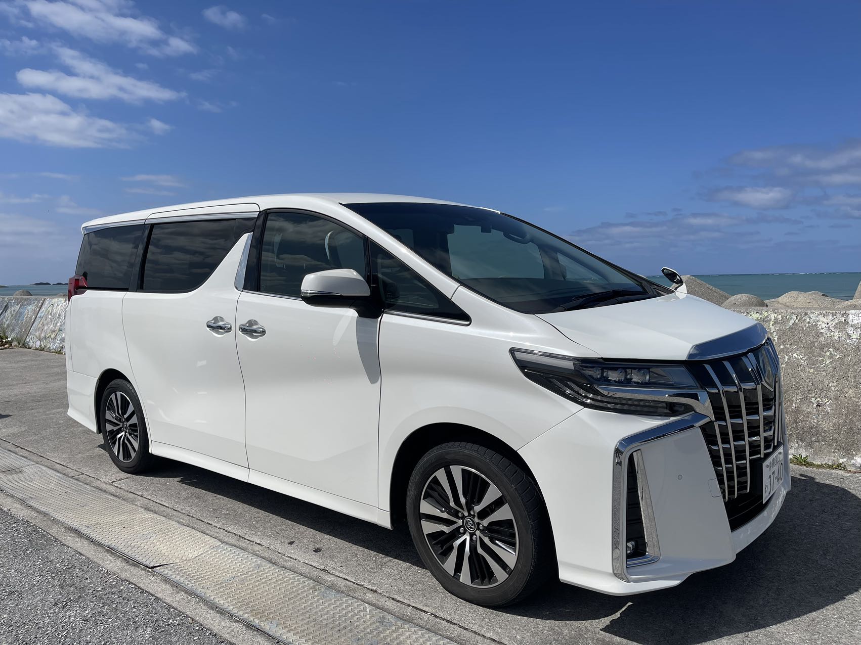 WA03☆30系7人乗りアルファード・ヴェルファイア　『基本免責込み＆空港/赤嶺駅無料送迎』