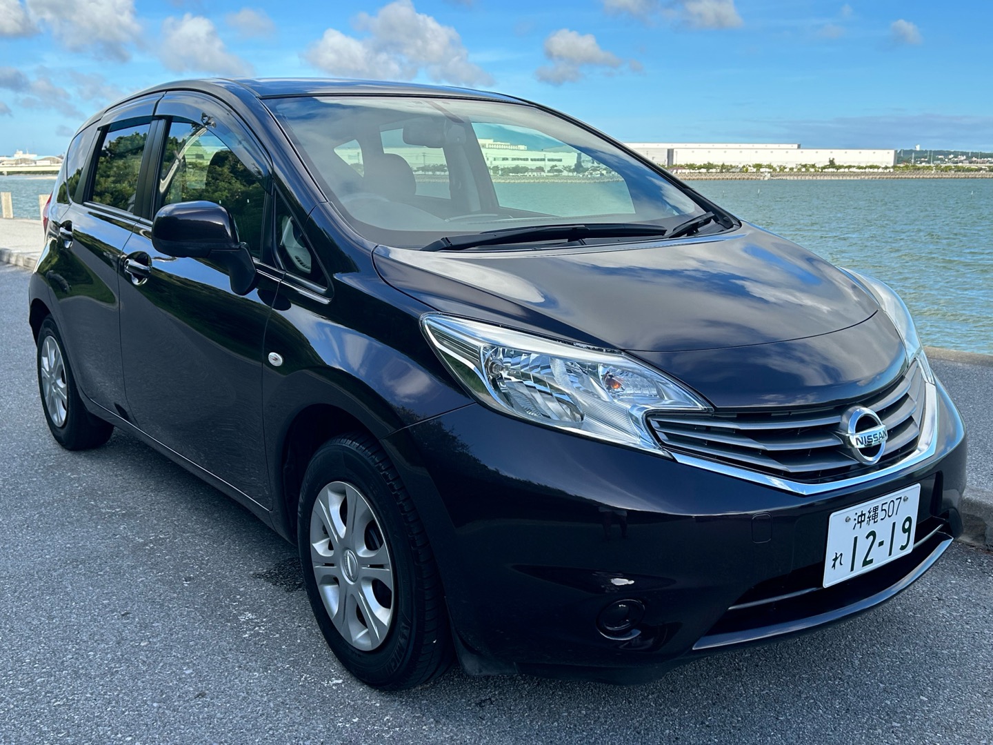 【沖縄那覇レンタカー　禁煙コンパクトカー格安プラン】空港送迎OP付き♪免責コミコミ♪