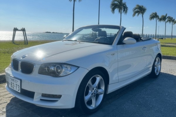 大切な人と4人で乗れる、やさしいサイズのBMWオープンカー。保険料込みプラン！！