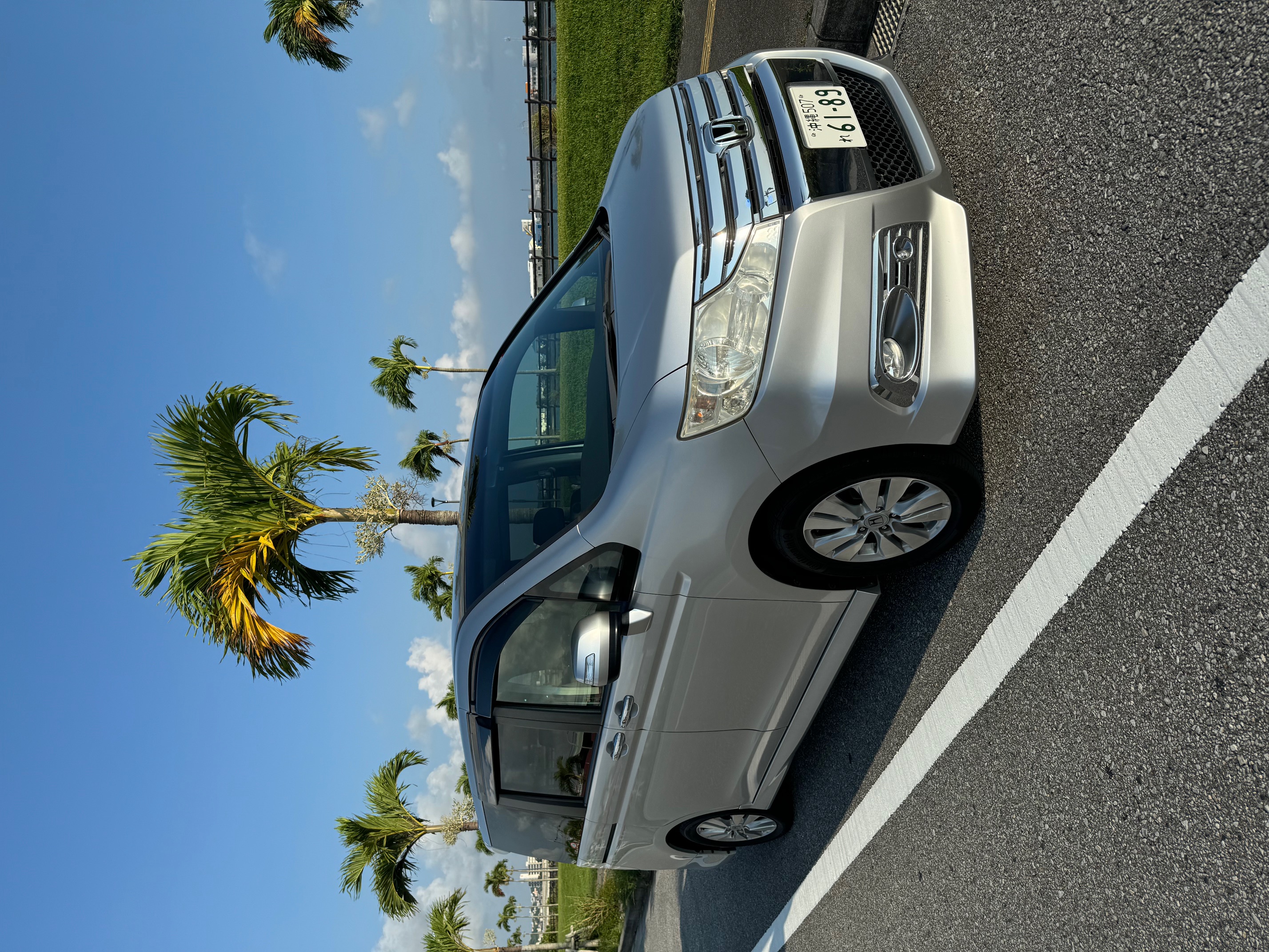 🌴 沖縄ドライブをもっと楽しく！リヤモニター付き！8人乗りSTEP WGNで家族旅行へ！