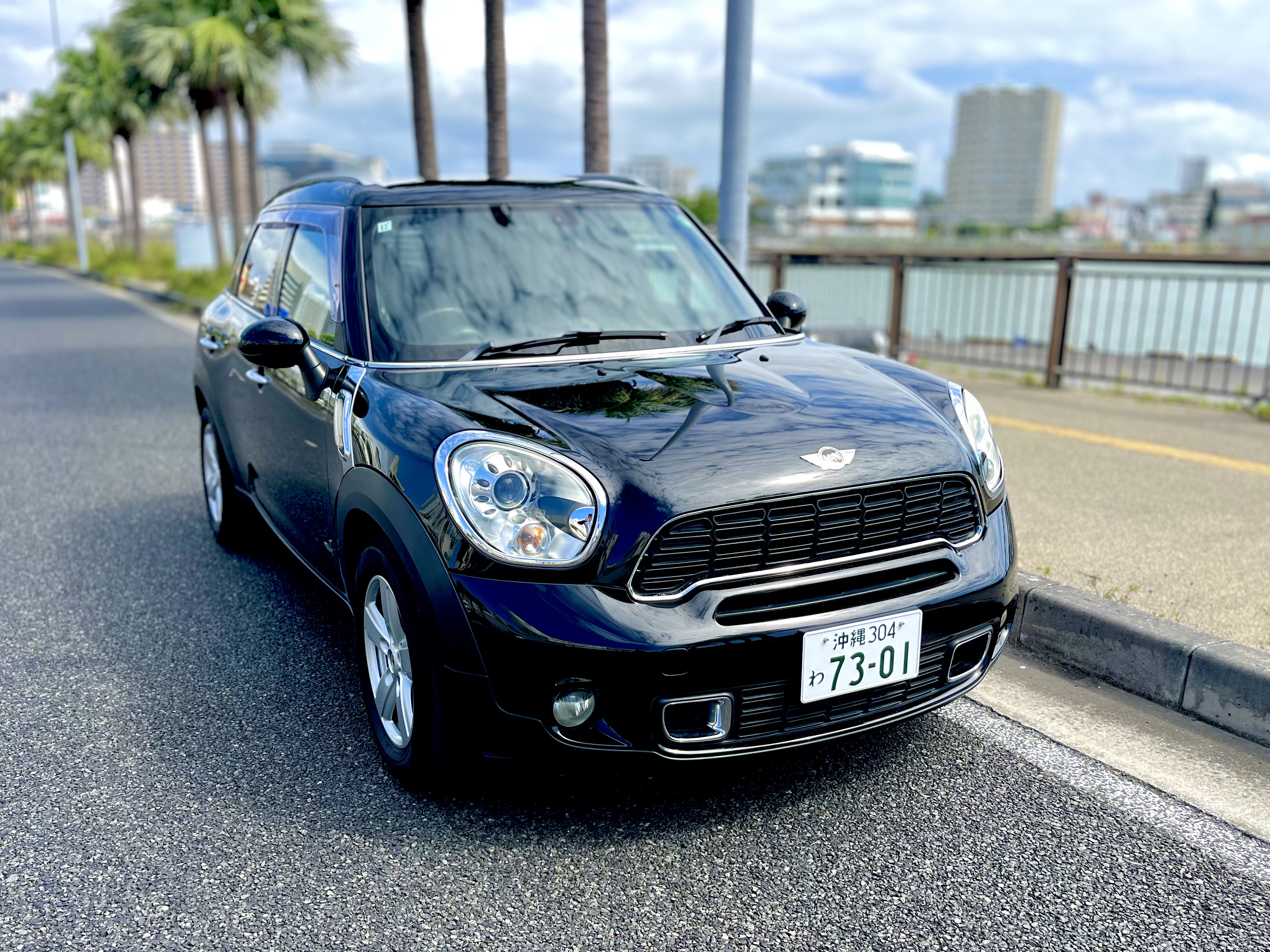 MINIクーパークロスオーバーMINIが誇るコンパクトSUV 荷物も気持ちもゆとりあるMINI旅