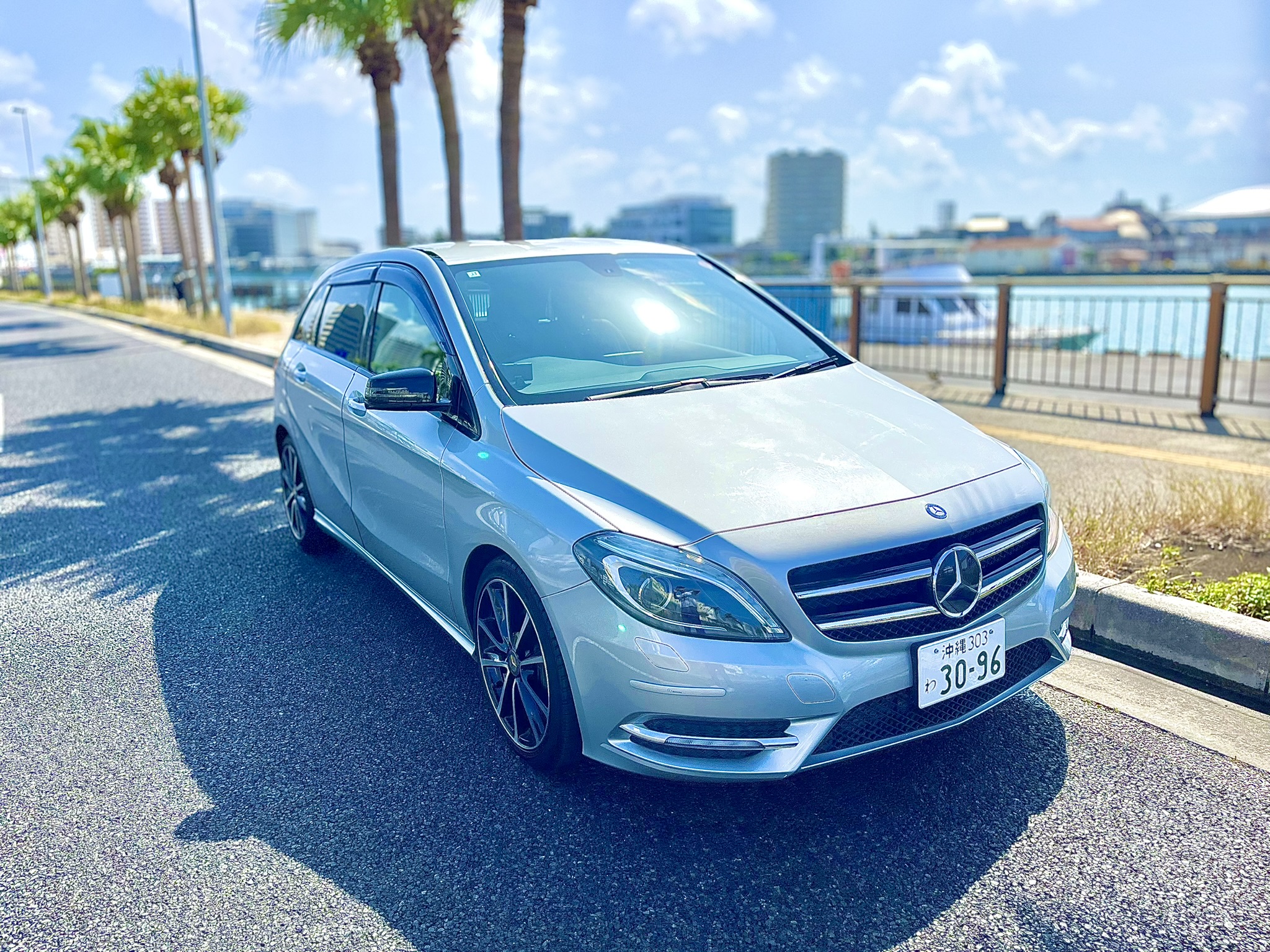 メルセデスベンツBクラス あのベンツがこの価格で楽しめる🤩上質にスマートに走るシルバーメルセデス