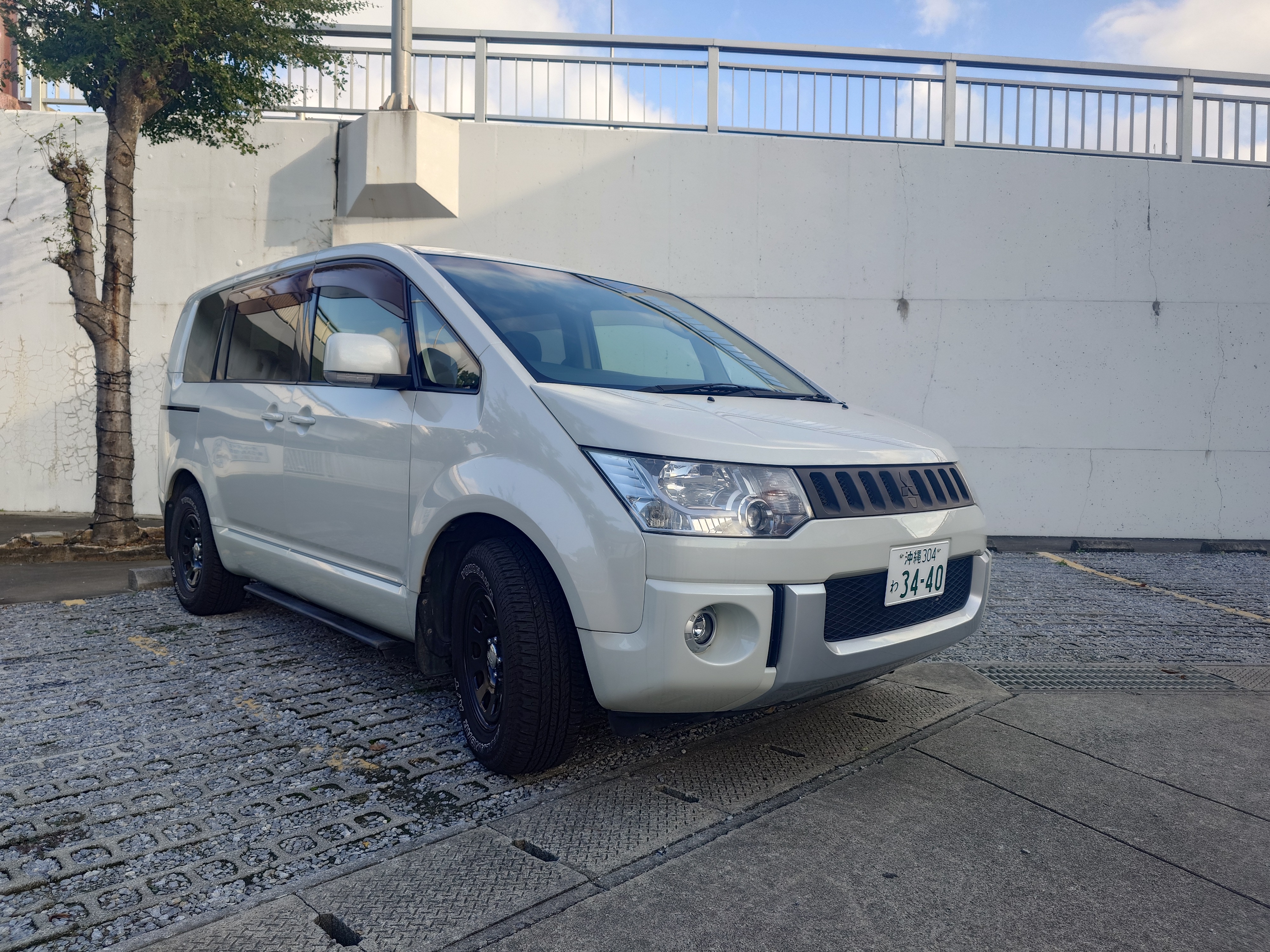 格安価格♪空港から約10分！タクシー来店割引＊条件あり＊8名乗り(デリカ等)