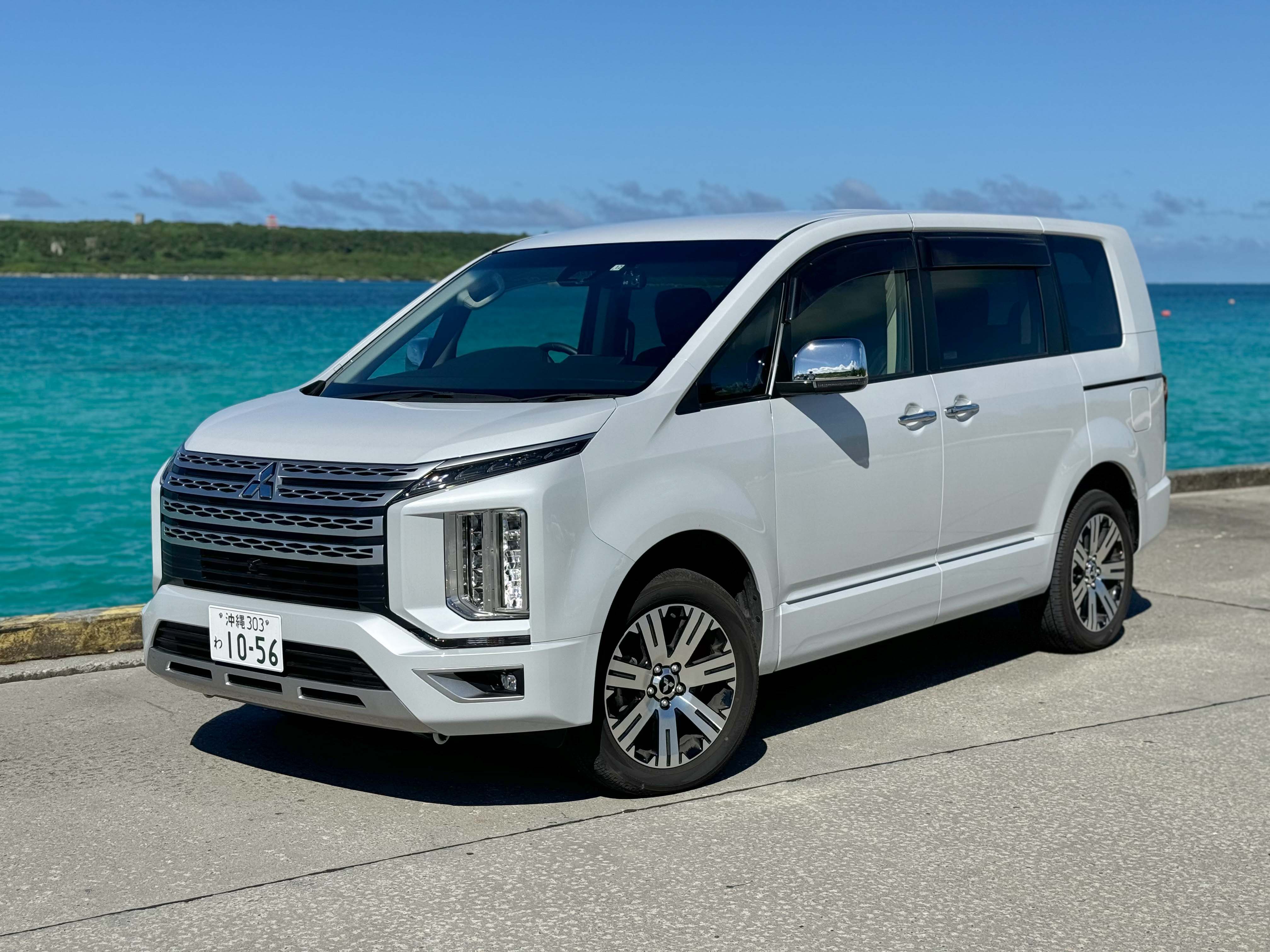 【新車・限定2台】心地よくドライブできる、ひとクラス上の快適性能｜令和7年1月登録 デリカD5確約