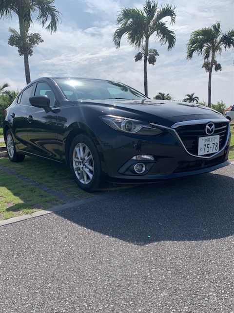 マツダアクセラハイブリッド　低燃費　禁煙車