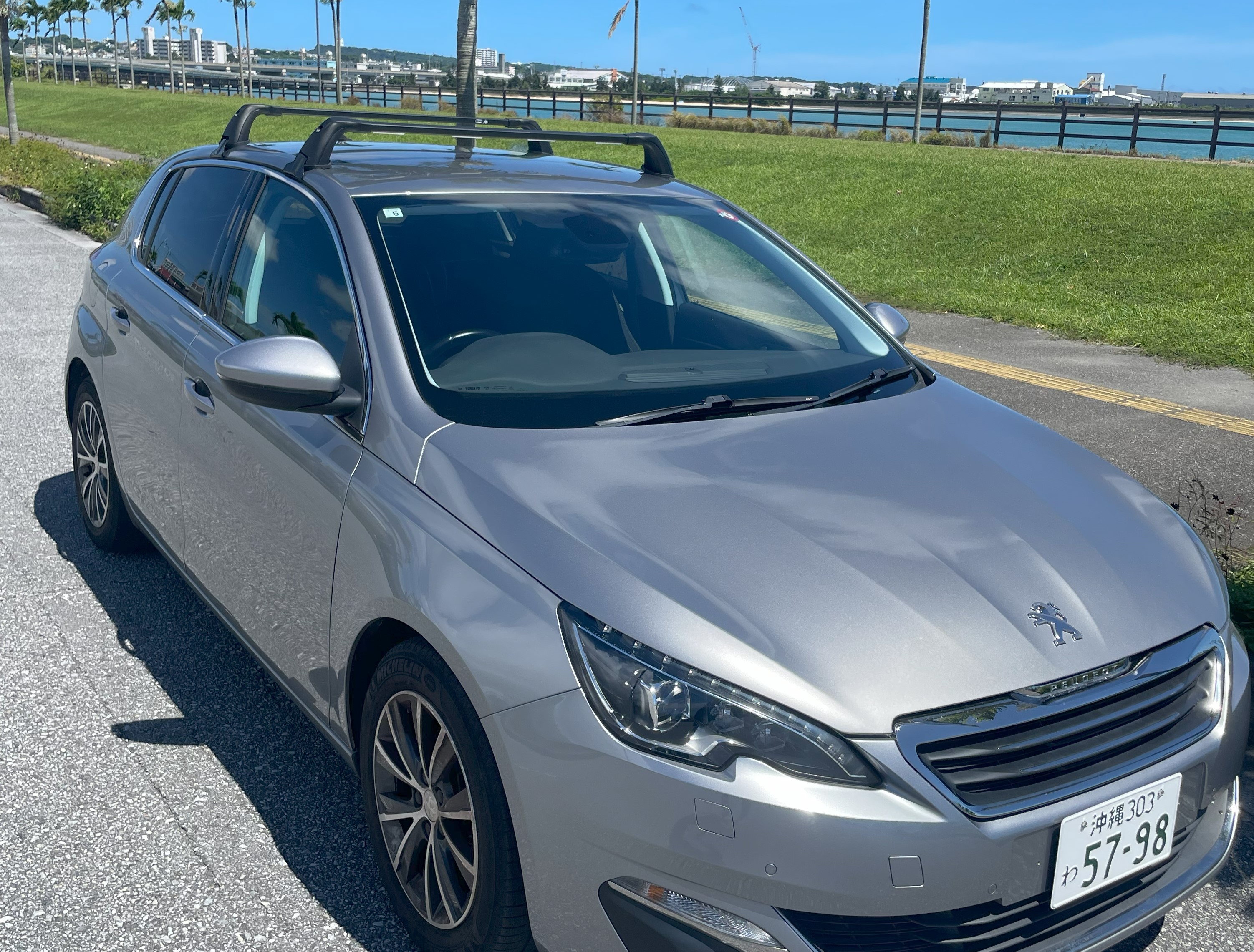乗ればわかる。運転しやすい奴やん！5人乗りプジョー308特別プラン💘