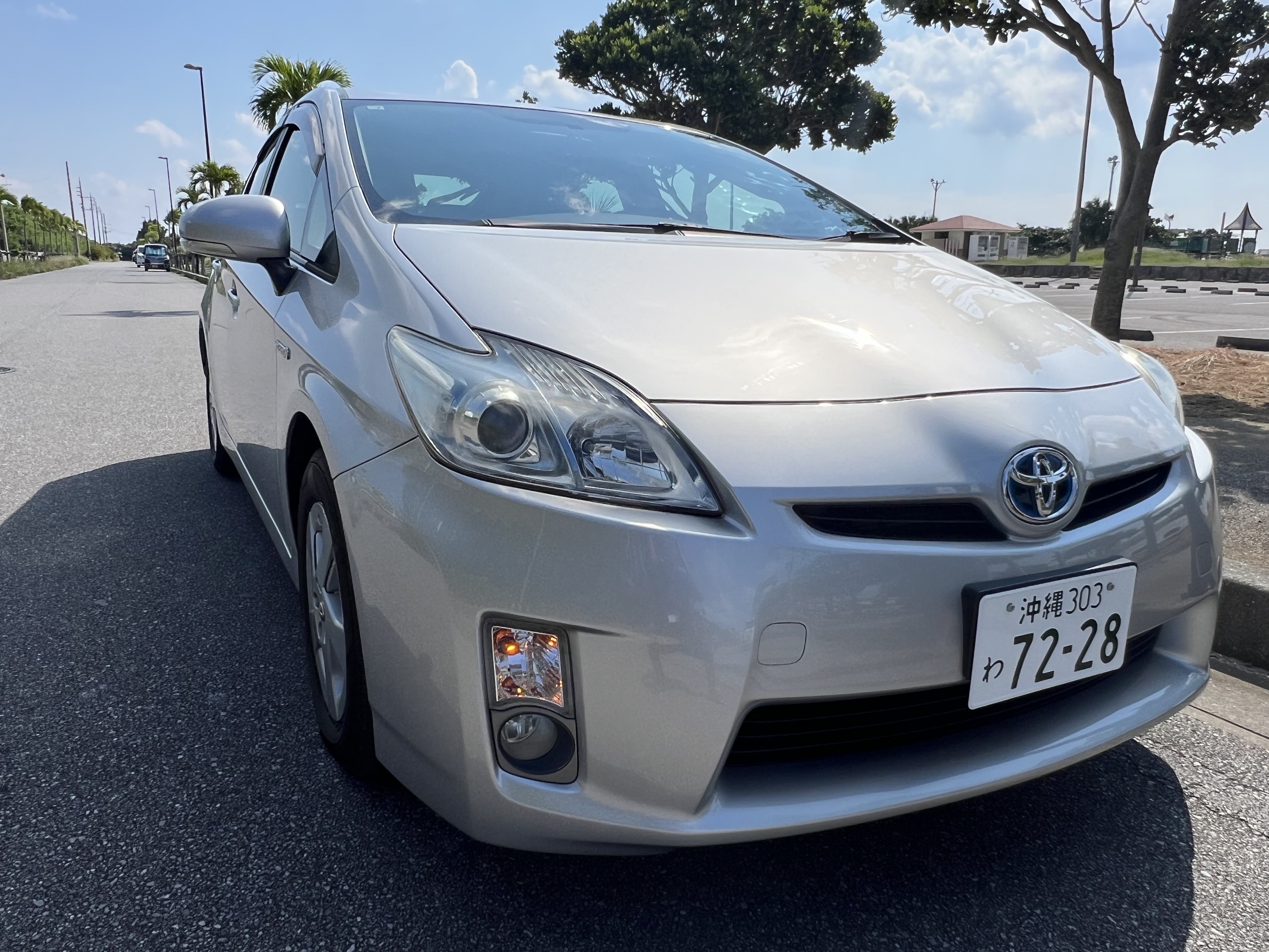 ハイブリッドカープラン【３０プリウス】那覇空港から営業所間の”無料送迎”サービス中！