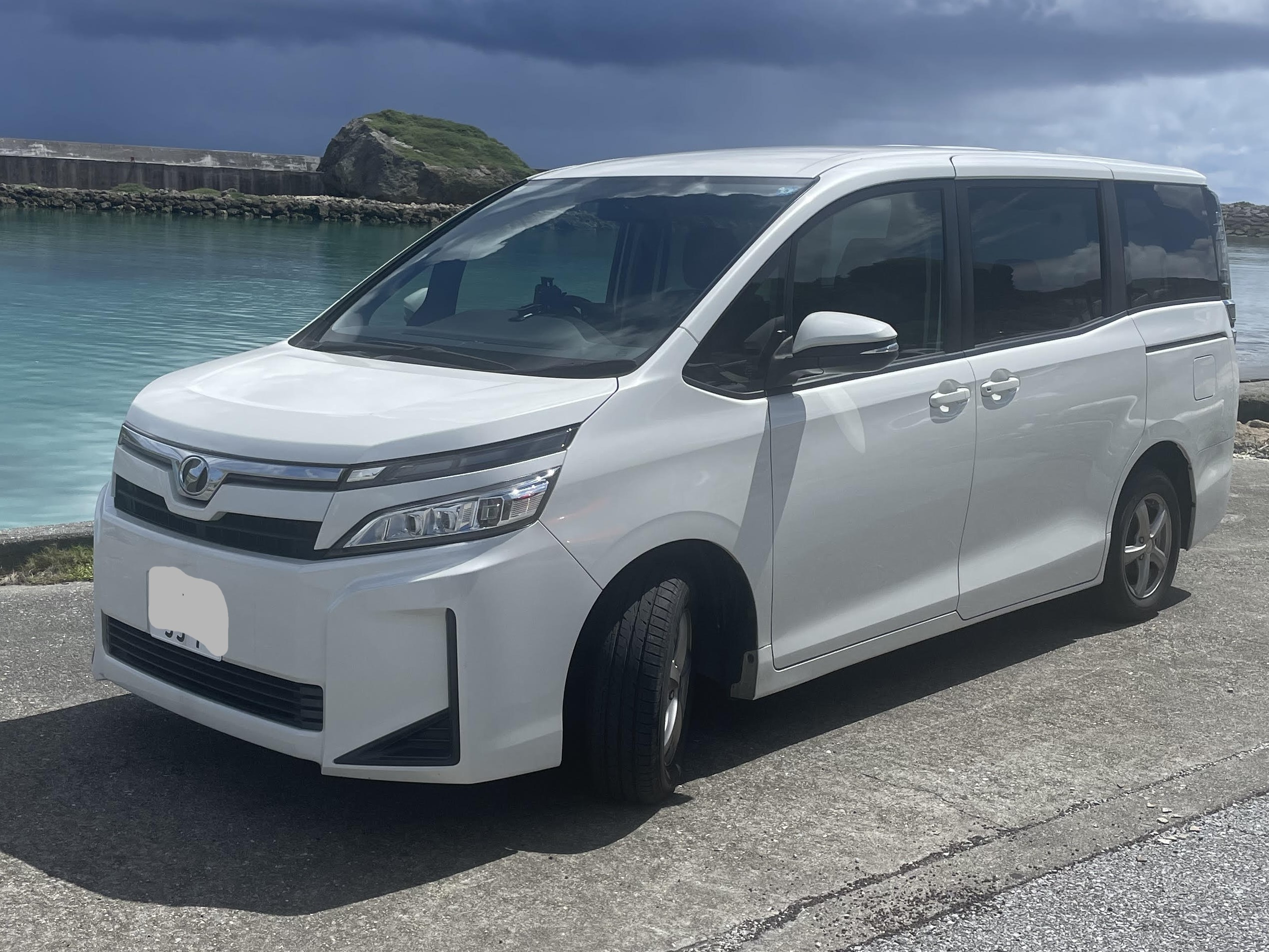 〈禁煙〉ミニバン（～2016年式　ノア / ヴォクシー）