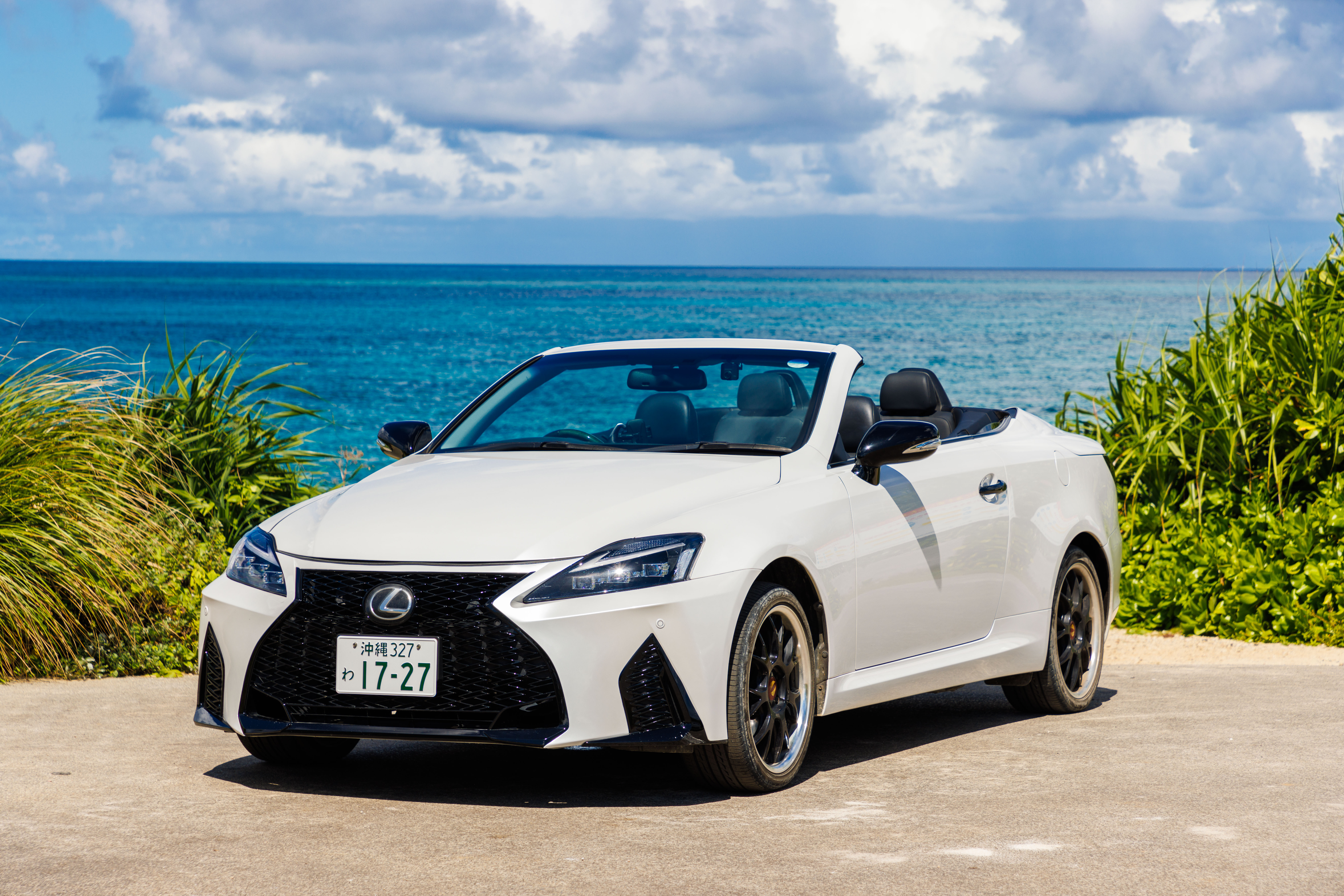 オープンカー：レクサス ISコンバーチブル｜最大4名乗り｜宮古空港無料送迎｜チャイルドシート無料貸出