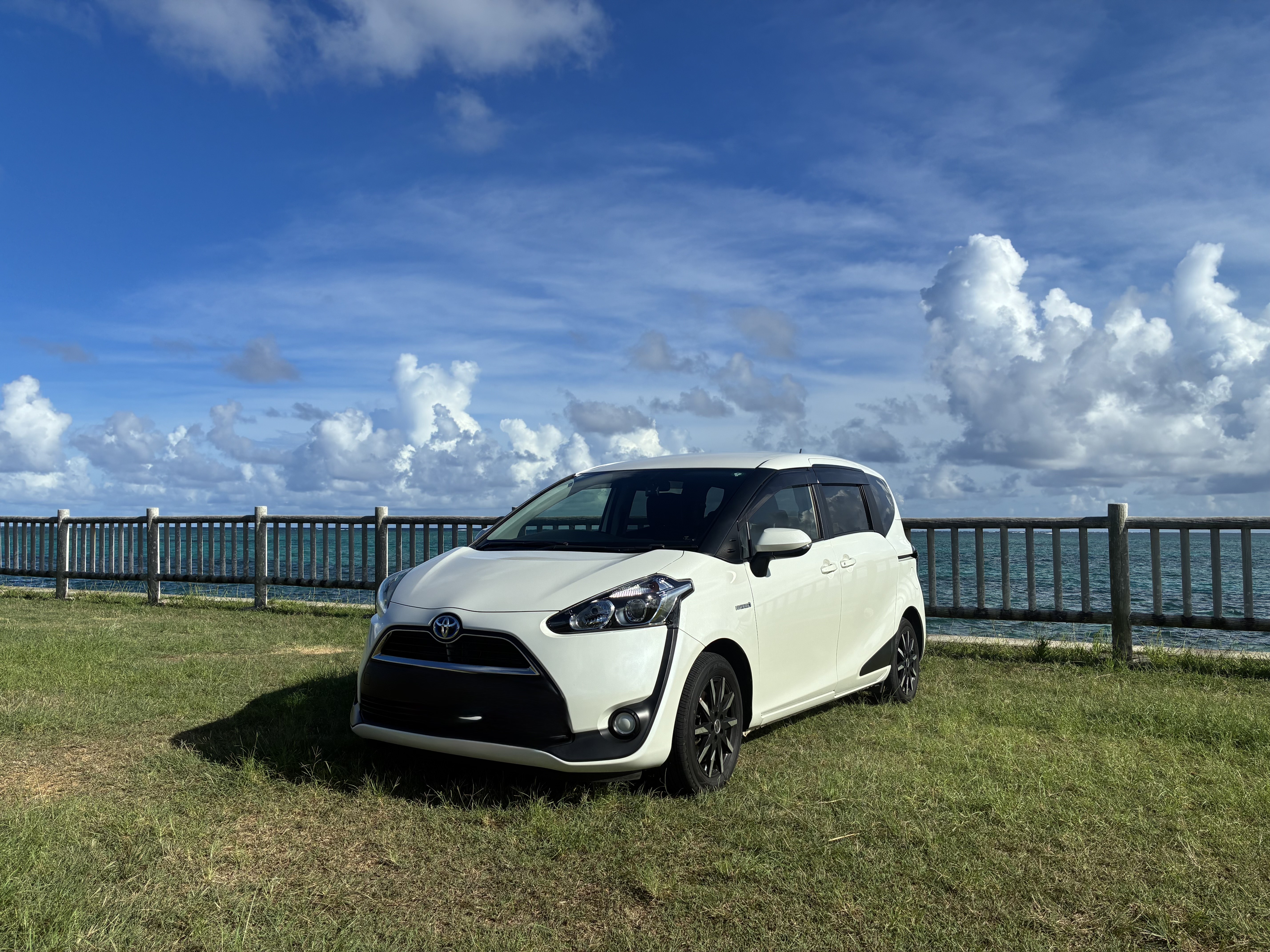 送迎無料！ガソリン満タン返し不要！免責補償込み！7人乗りのコンパクトミニバン