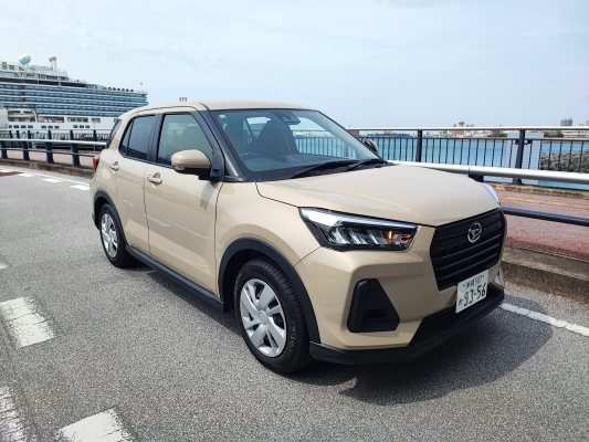 『♪空港送迎無料♪ ★那覇市内ホテル配車可能★』お安い5人乗りコンパクトSUV車！