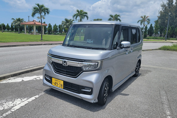 Honda N-BOX！☆4人乗り☆安心の免責補償込み！空港・赤嶺駅で無料送迎！