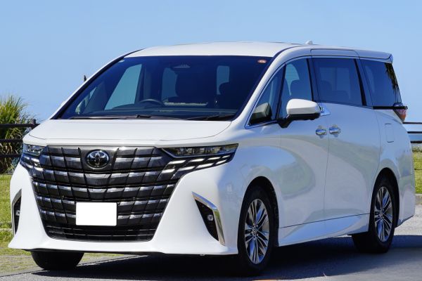 【新車アルファード／ALPHARD 40系確約プラン】2泊以上で50％OFF、タクシー無料送迎付き！