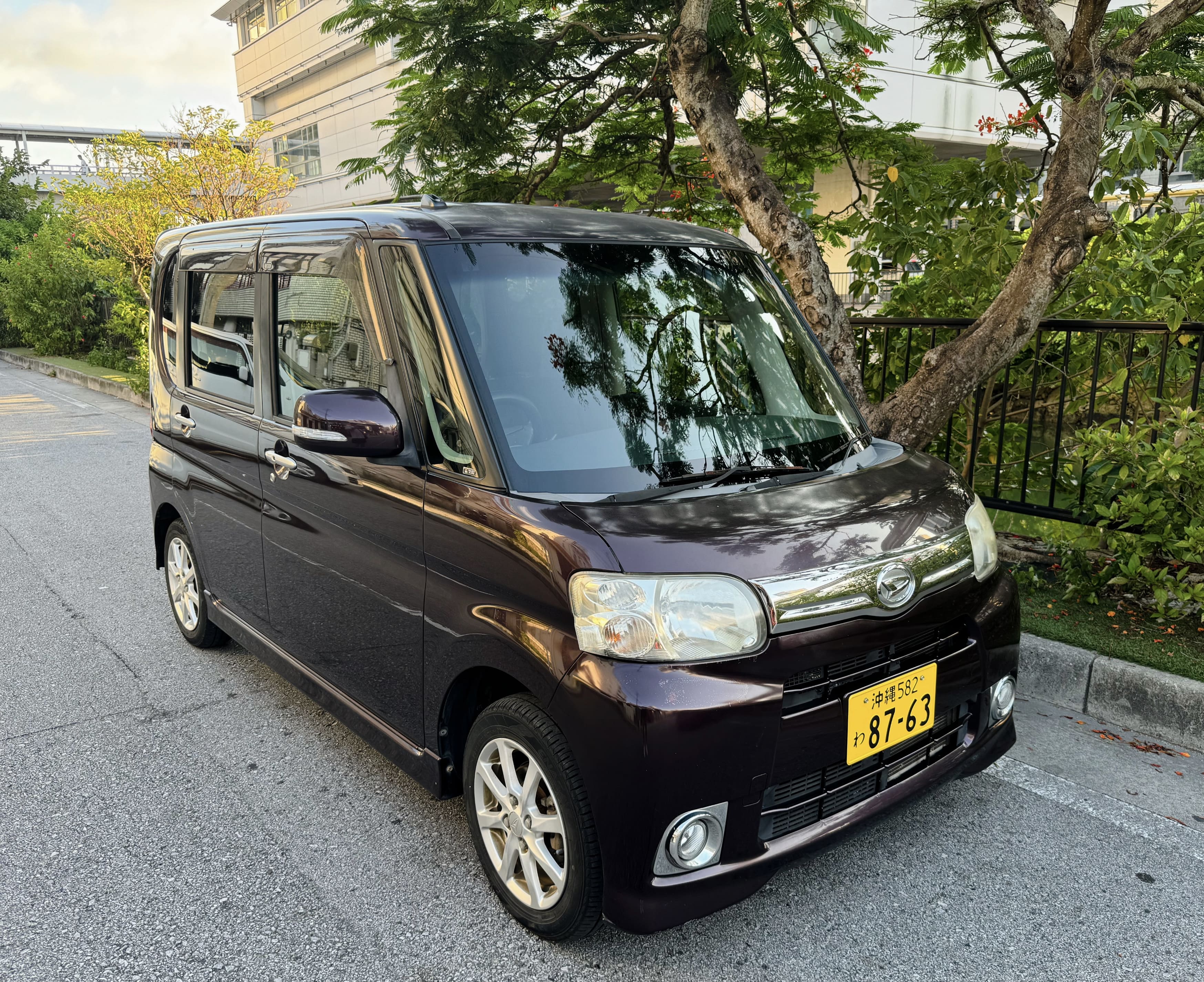 国際通り徒歩10秒⭐️県庁前駅徒歩５分⭐️お土産選びに便利☺️格安プラン！！ (車種指定不可)⭐️