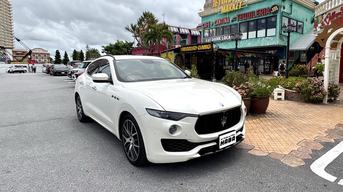 イタリアの高級SUV！マセラティーレヴァンテで沖縄旅行を特別な思い出に～【個別送迎・タクシー返金付】