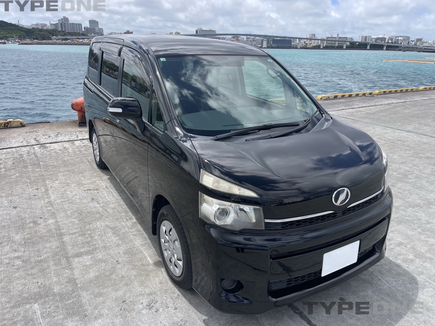 ヴォクシー　縄最安値2,800円！！那覇空港から4分！！個別送迎！！