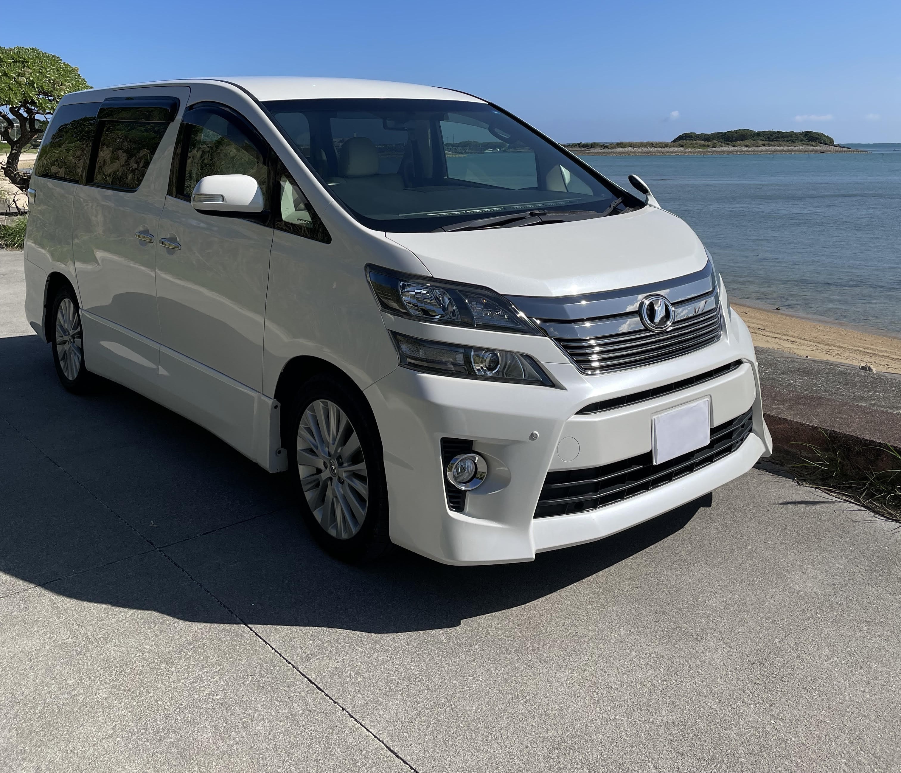 ⭐️🌈ホテル配車無料（那覇市内） 空港送迎・赤嶺駅引渡⭐️🌈ヴェルファイア