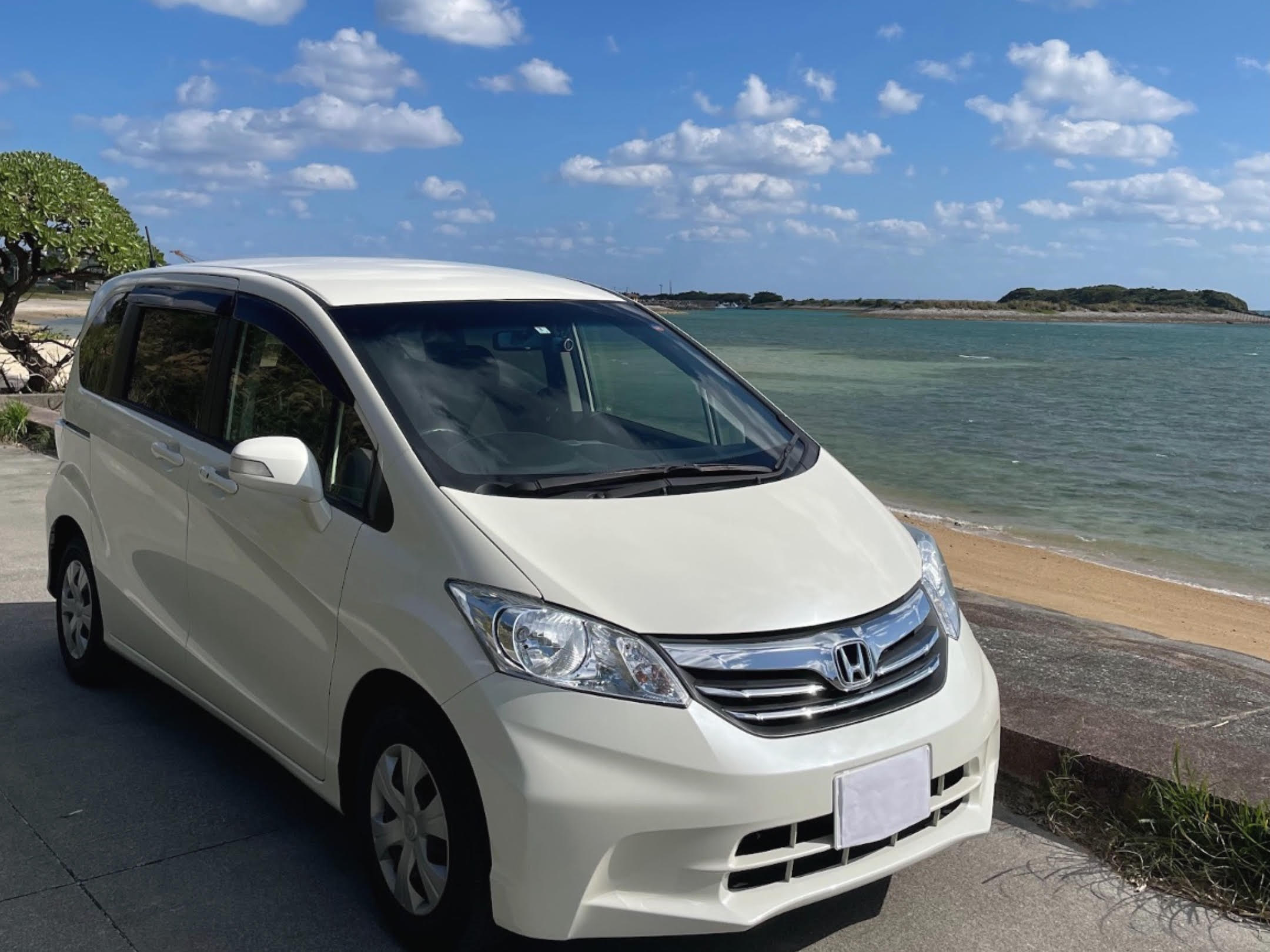 ⭐️🌈ホテル配車無料（那覇市内） 空港送迎・赤嶺駅引渡⭐️🌈フリード