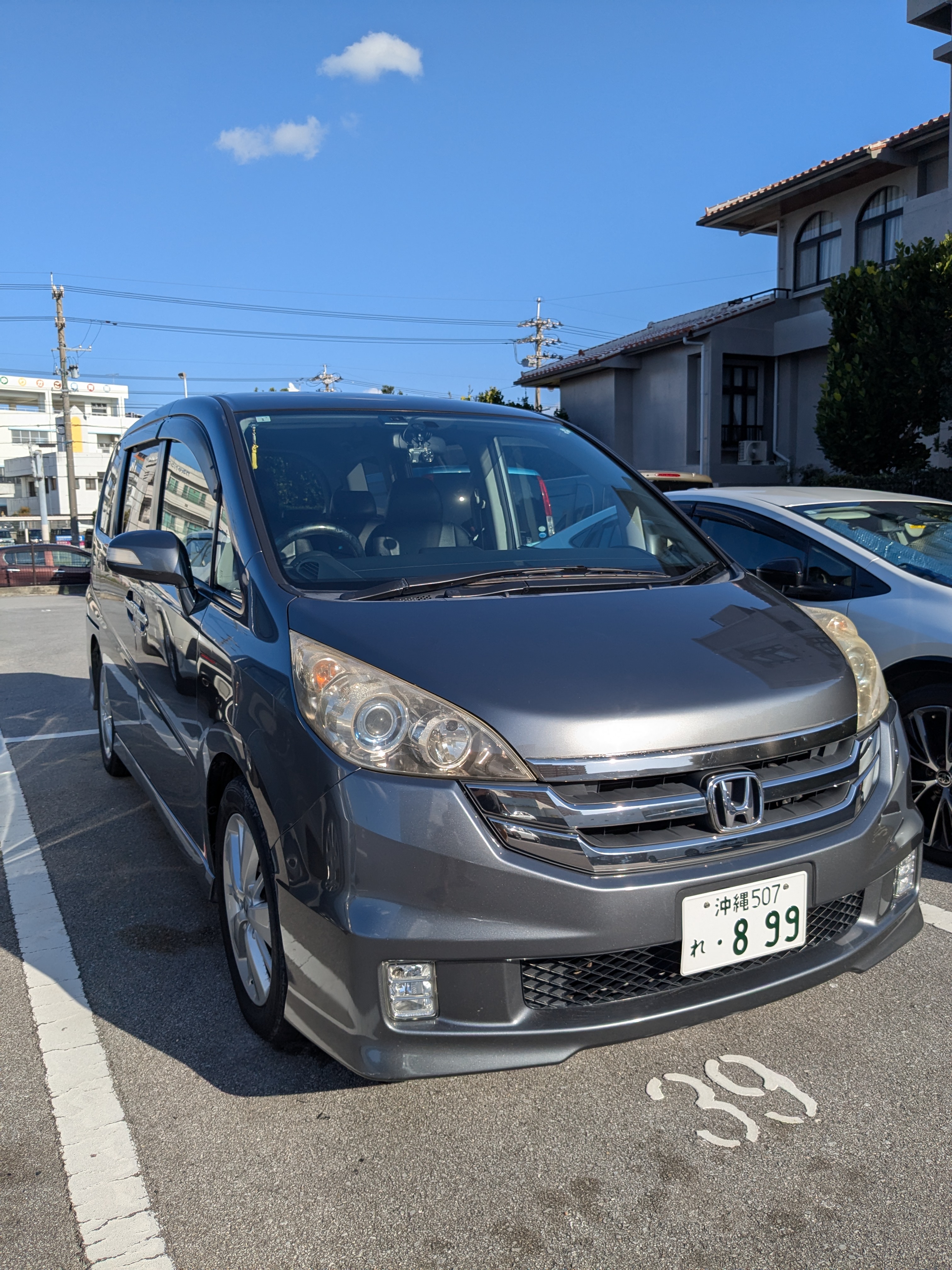 赤嶺駅にて貸渡し・返却または希望場所にて貸渡し・返却☆保険免責・NOC込み☆ミニバン☆